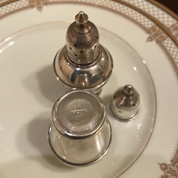 Vintage Sterling Silver Salt/Pepper Shakers